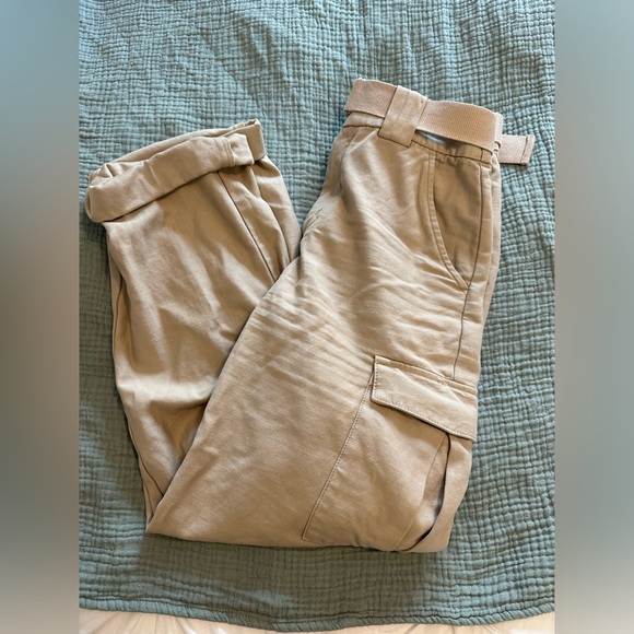 Aritzia TNA cargo pants - Picture 2 of 5